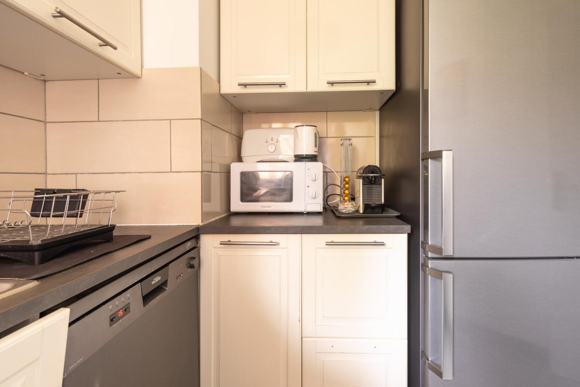 Appartement Proche Disneyland & Paris - 20 Minutes - Proche Gare Rer Noisiel Luaran gambar
